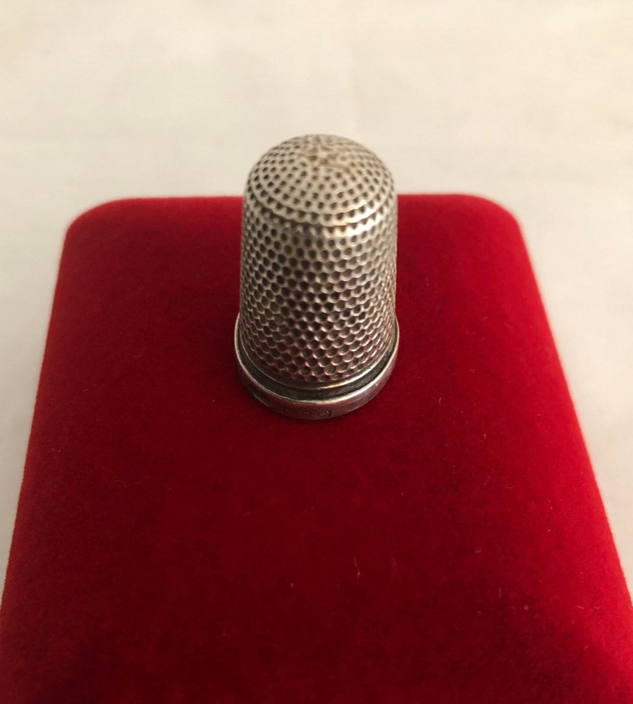 Vintage Nice Old Silver Hallmarked Thimble!