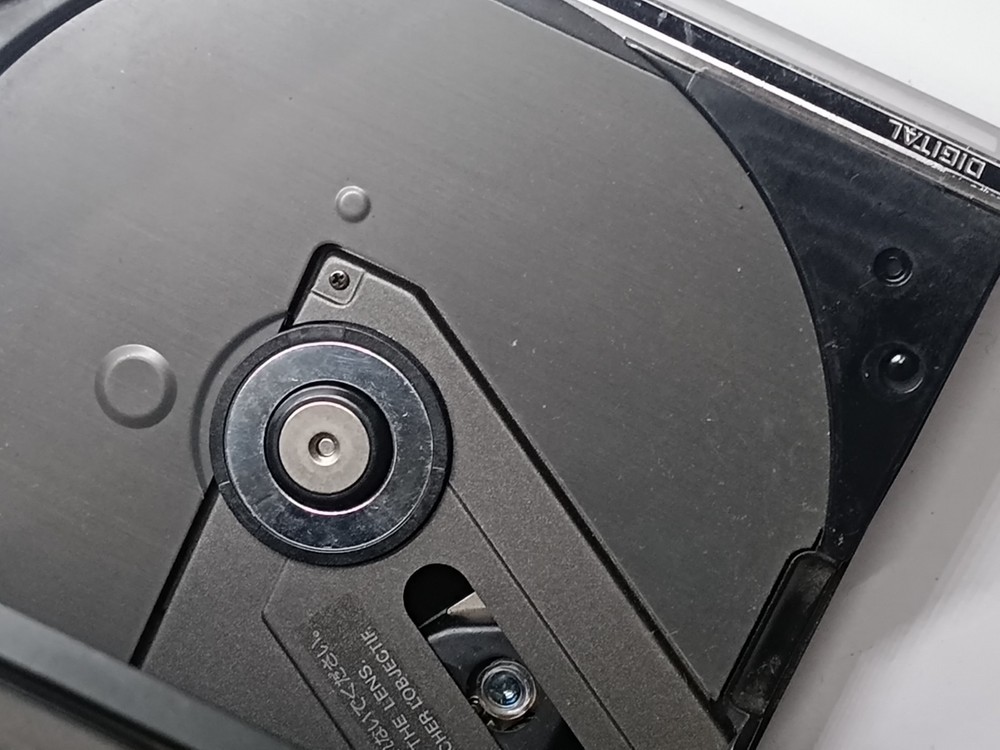 Sony D 50 MK II CD Player Not tested / with case Untested