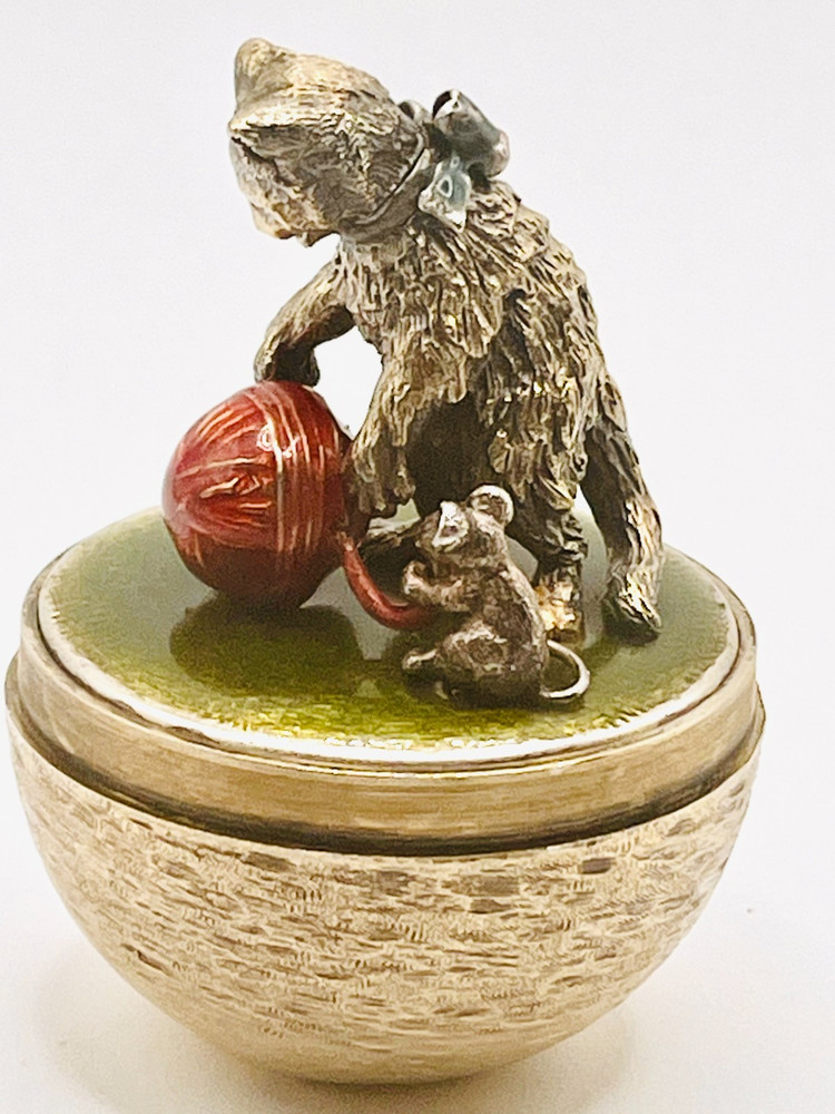 1986 London Hallmarked Stuart Devlin Silver Gilt Kitten Egg + Box + Receipt