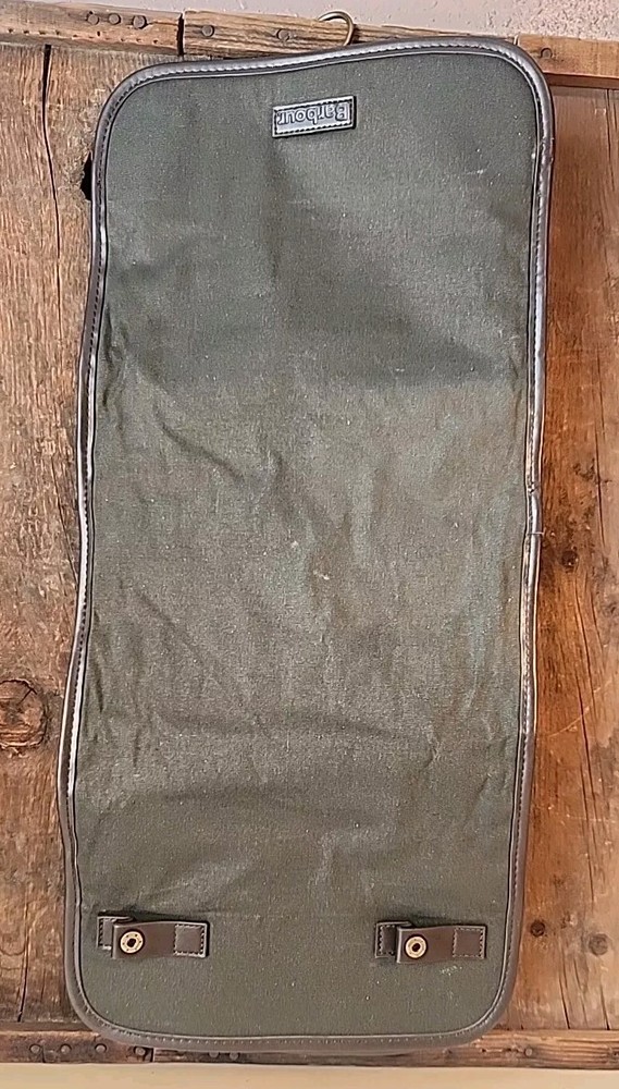Barbour Waxed Hanging Washbag.