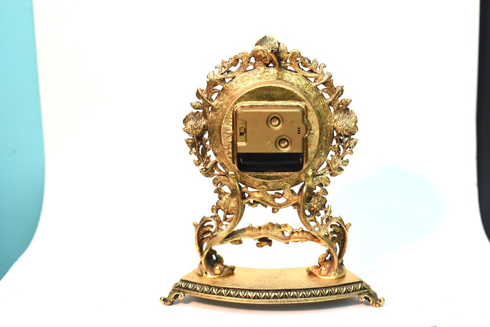 VINTAGE MATSON K800 GOLD ORMOLU ROSE CLOCK WORKIING BATTERY MOVEMENT