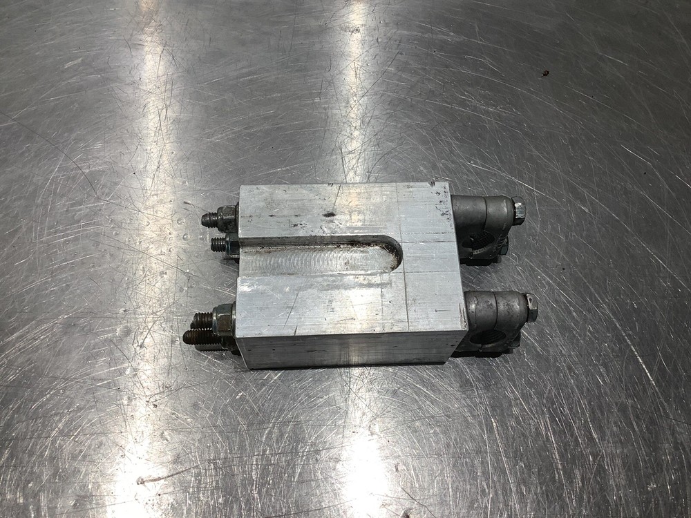Non Pivot Riser Blocks for Ski-Doo  Rev 2003- 2007 4”  With Flat Mount Plate