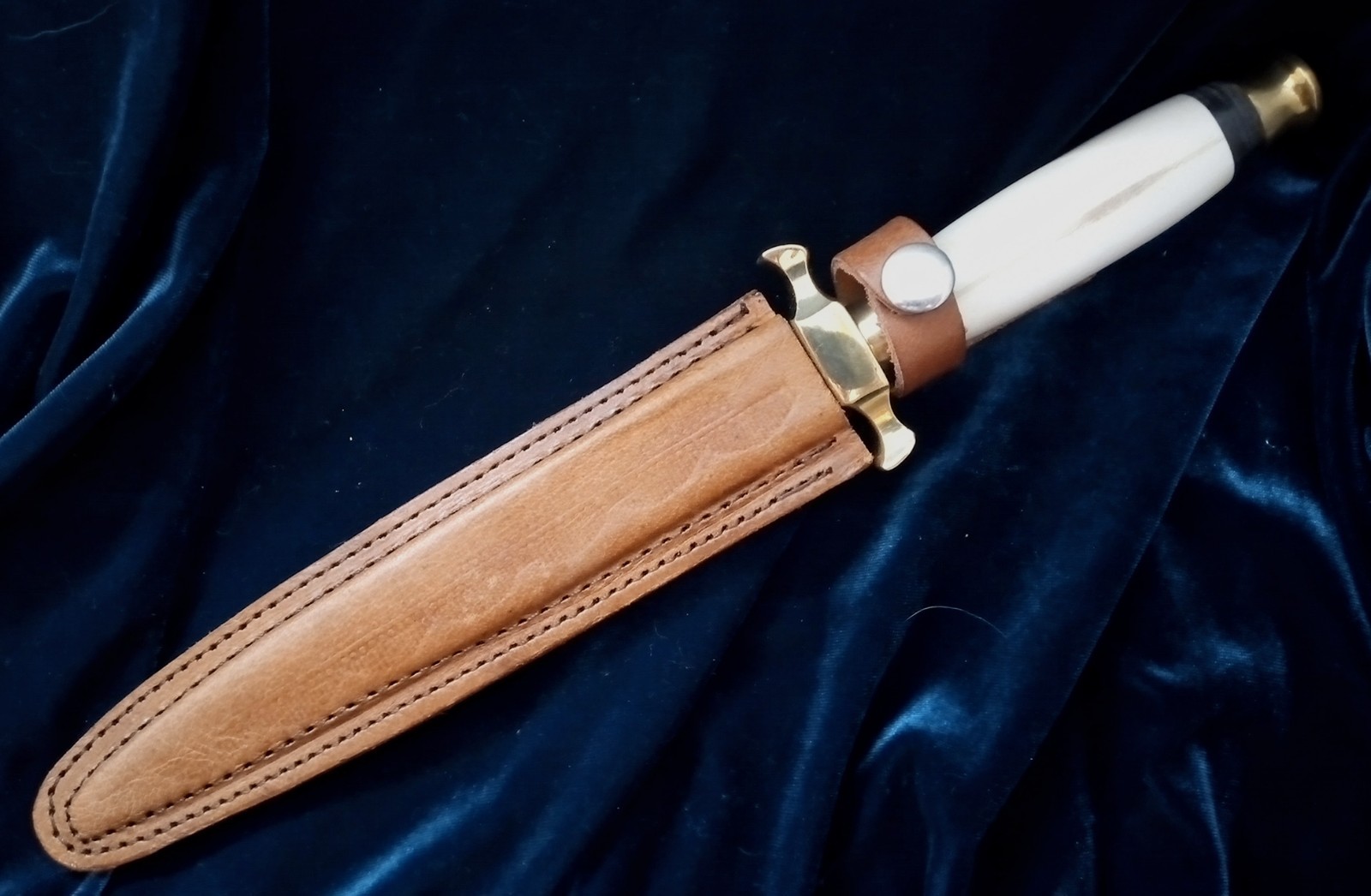 Bone Handled Sleek Dagger Athame with leather shealth Wiccan Pagan Ritual Knife