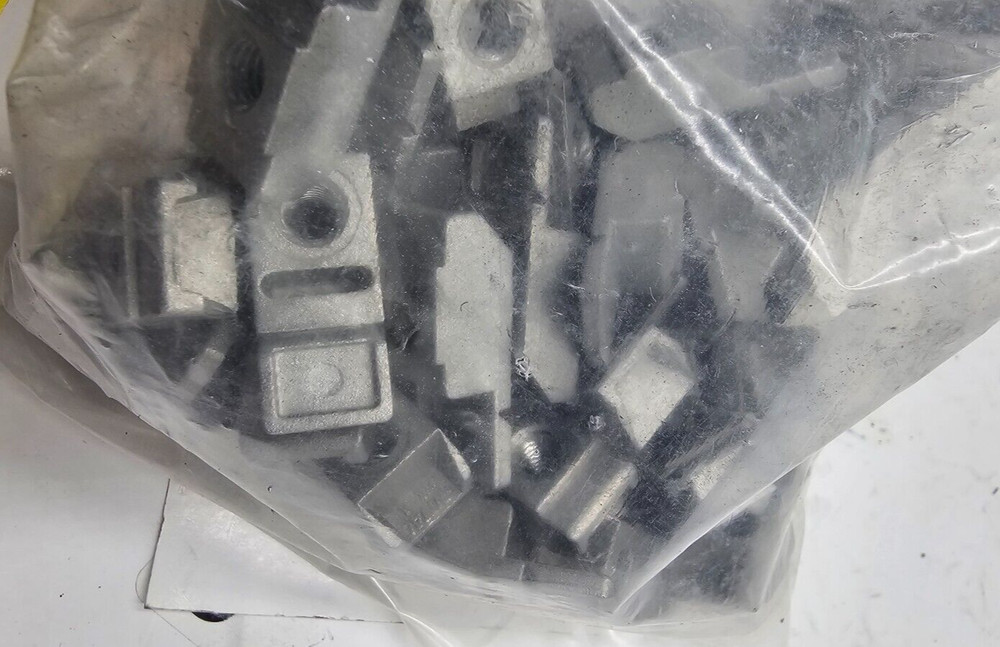 (QTY 100) Rittal Threaded Blocks 4162000 Rectangular System Punching 12.5x10.5mm