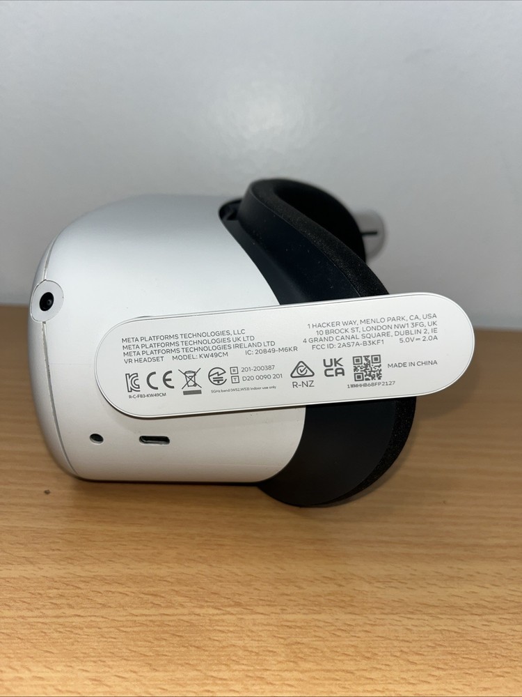 Meta Oculus Quest 2 128GB Advanced All-In-One VR Headset & Strap ONLY - White