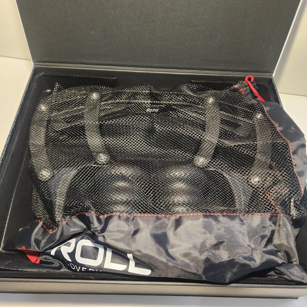 R8 Plus Deep Tissue Massager - Carbon Black