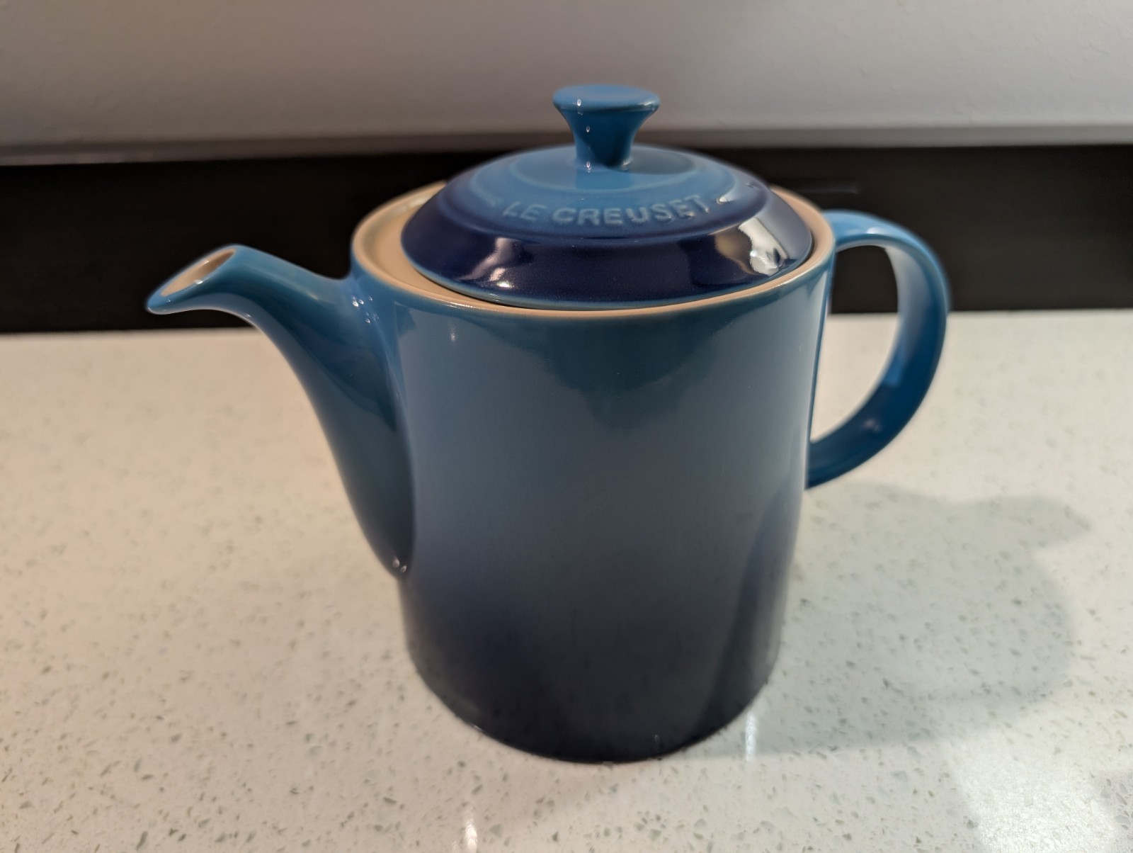 Le Creuset Grand Teapot 1.3 L Azure Blue Blueberry Stoneware NEW