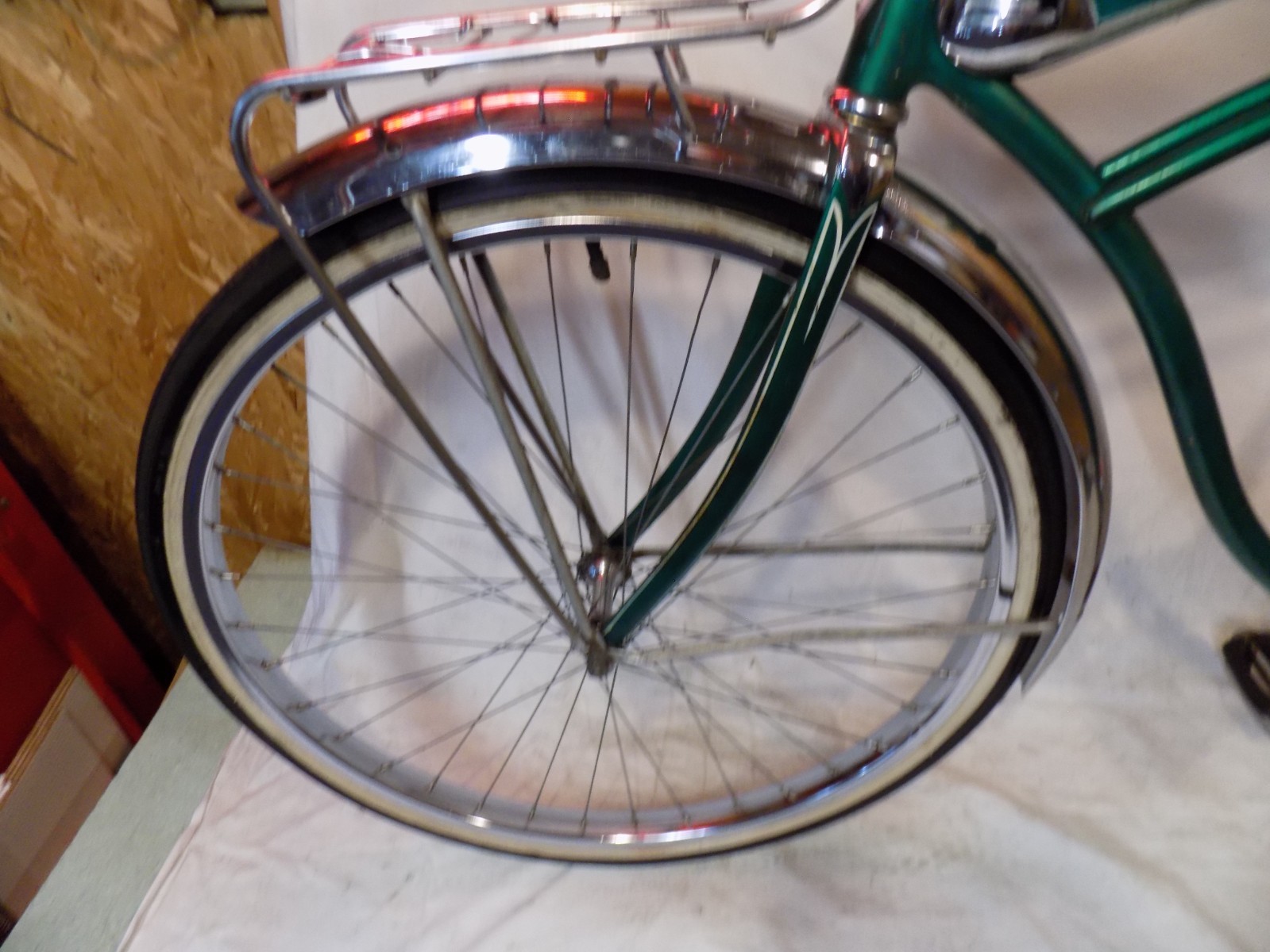 1960 SCHWINN PANTHER II MENS PEANUT TANK BICYCLE S7 AMERICAN JAGUAR CORVETTE 68