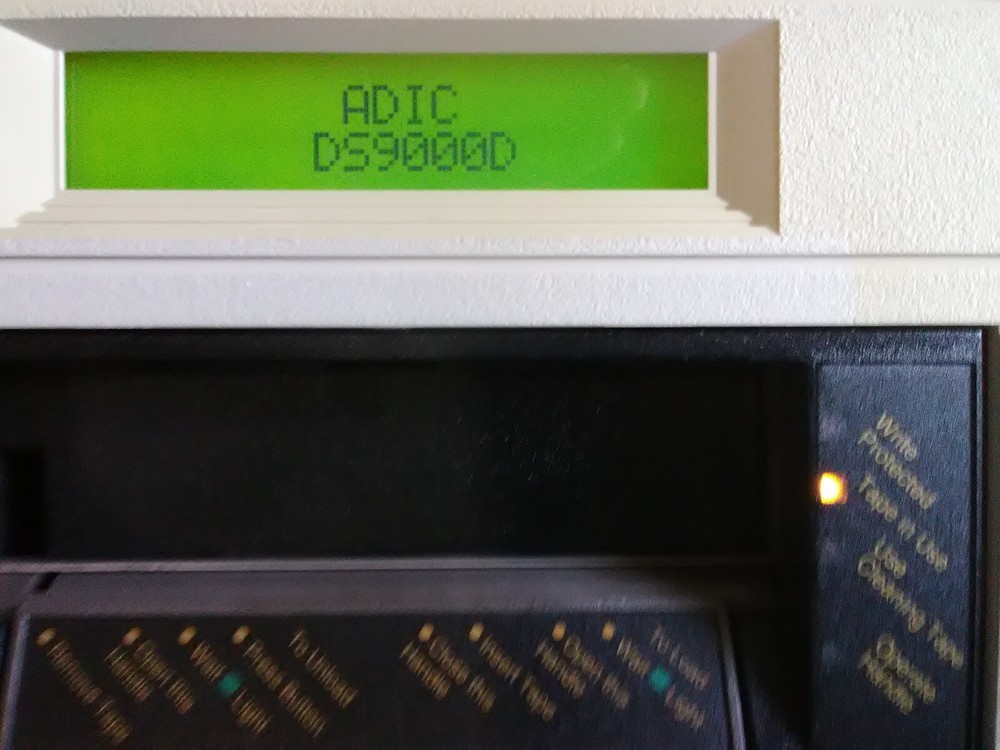 ADIC DS9400D External Tape Drive
