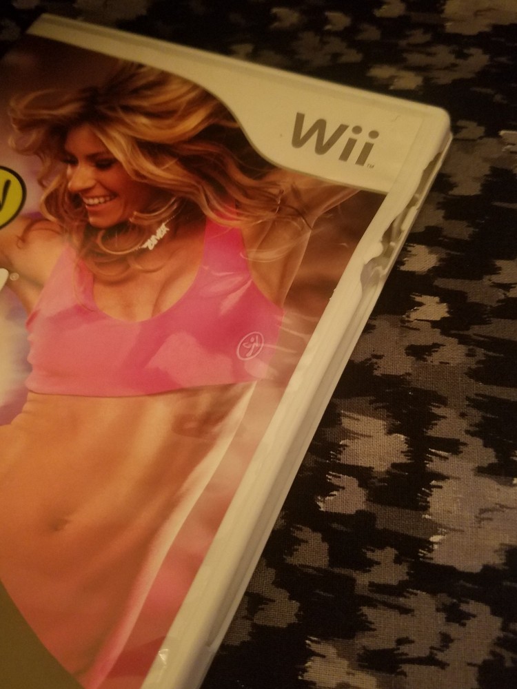 Wii Zumba Bundle 4 games 3 belts 2 headbands