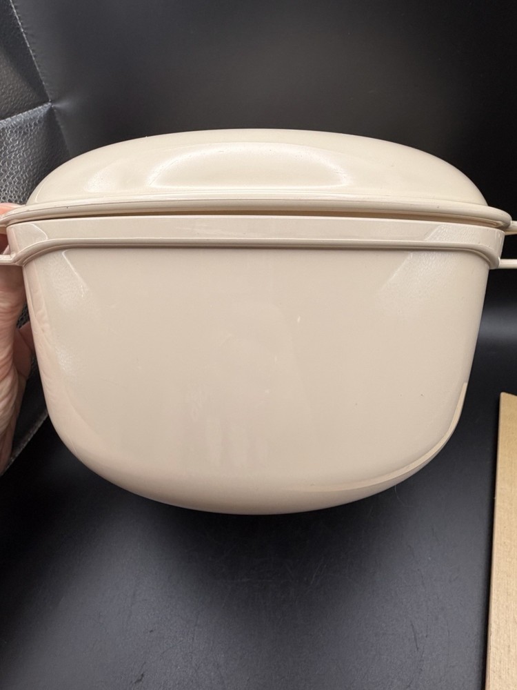 Tupperware Stacking Microwave Cookware Almond 2pcs 3 qt/3 L EUC