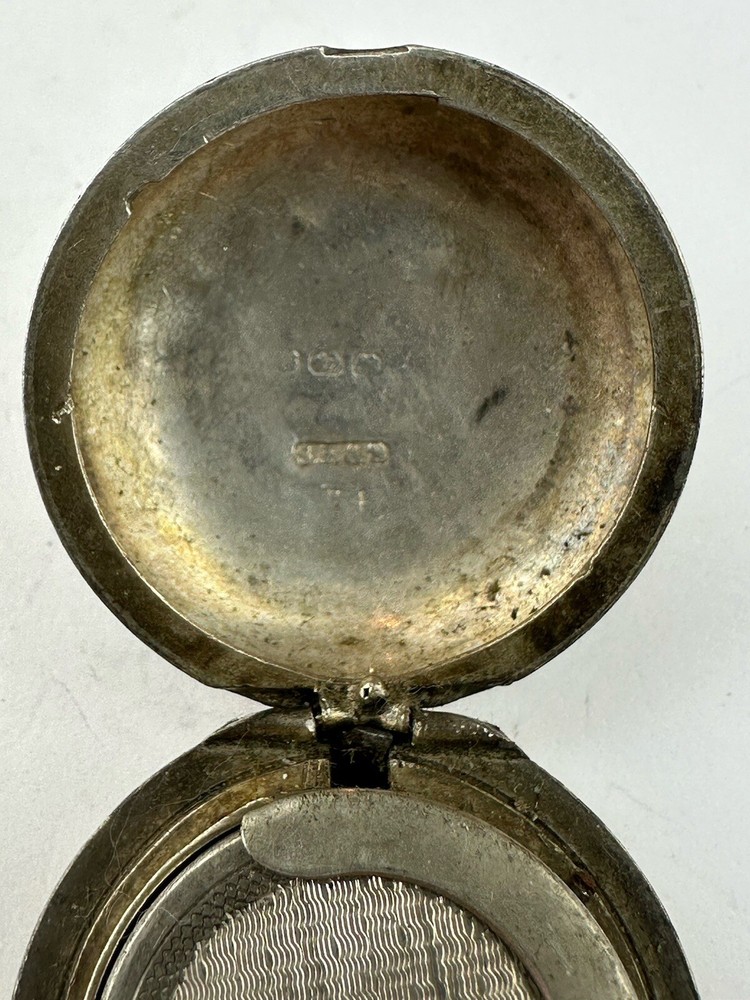 Antique Solid Silver Hallmarked Sovereign Single Case Available Worldwide