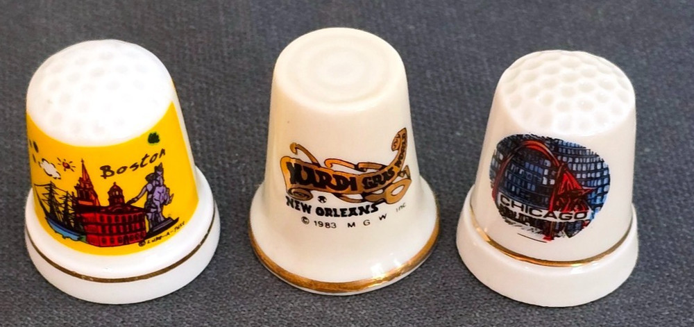 Charming 3pc Souvenir Ceramic Thimbles