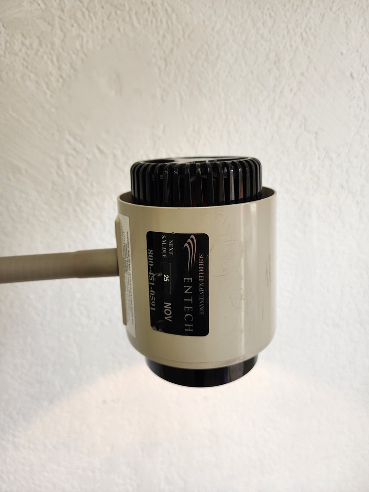 McKesson Model 81-18100 Halogen 35 Exam Light w/ Stand