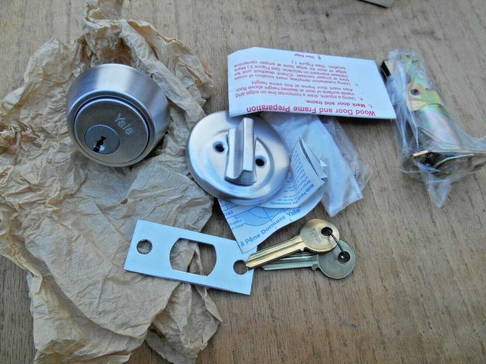 YALE NO. 3312A DEAD BOLT , 2-3/4" BACKSET , O-BIT