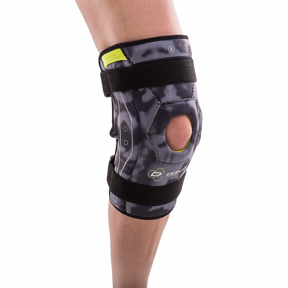 DonJoy Performance Bionic Knee Brace (Camo/Medium)