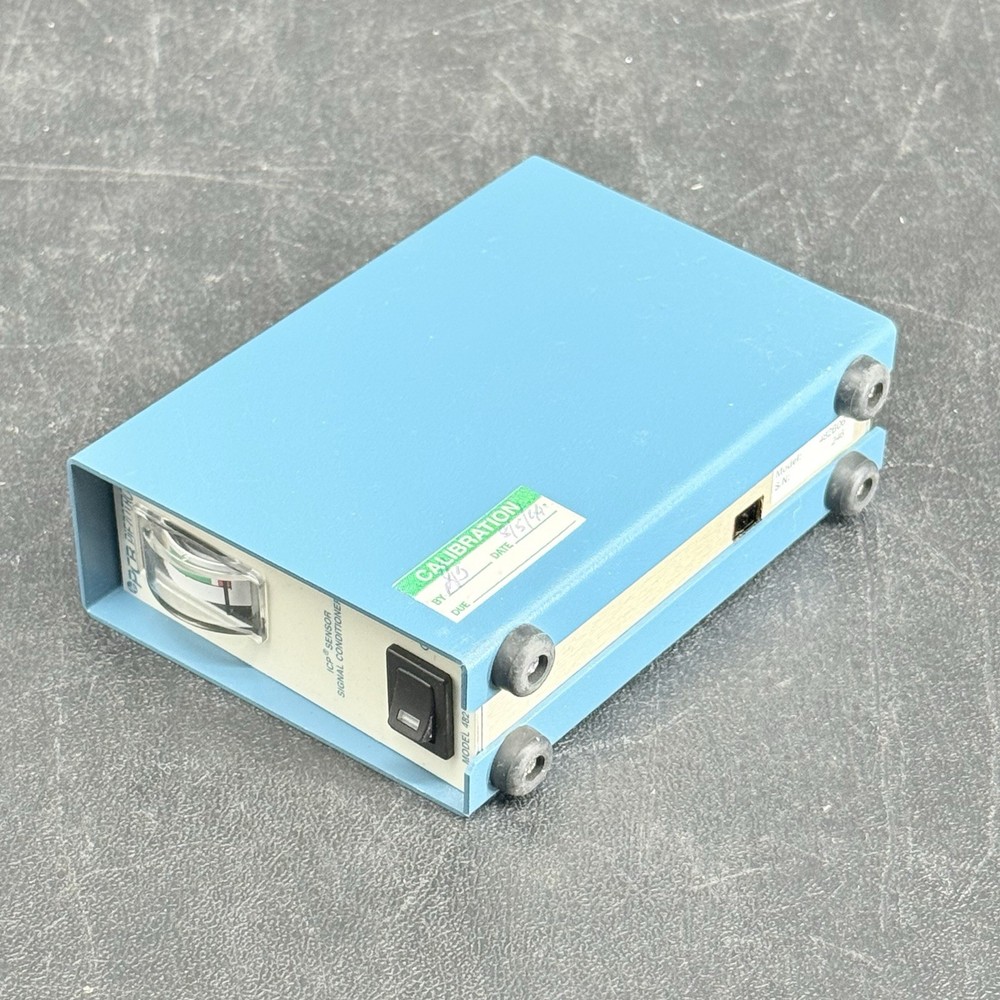 PCB Piezotronics Model 482 ICP Sensor / Signal Conditioner
