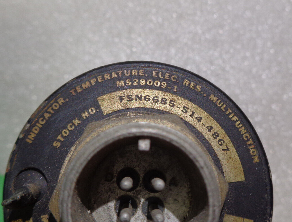 LEWIS AIRCRAFT TEMPERATURE INDICATOR 147B31A / MS28009-1