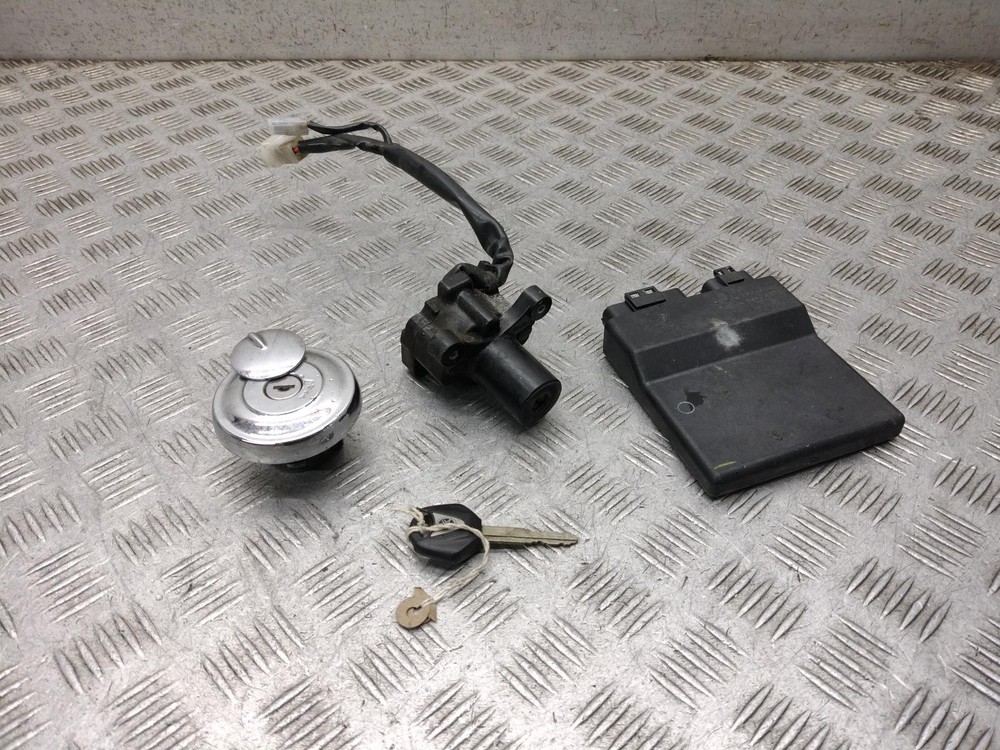 2017 SUBARU XV XVS950R LOCK SET