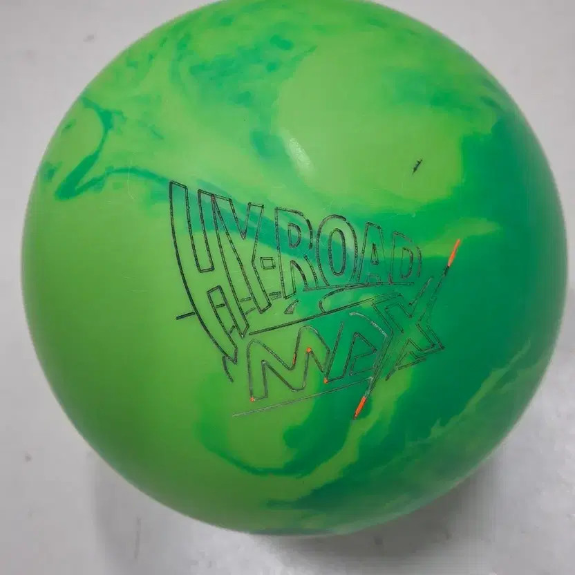 Storm HyRoad Max 14lb Hook Bowling Ball Used