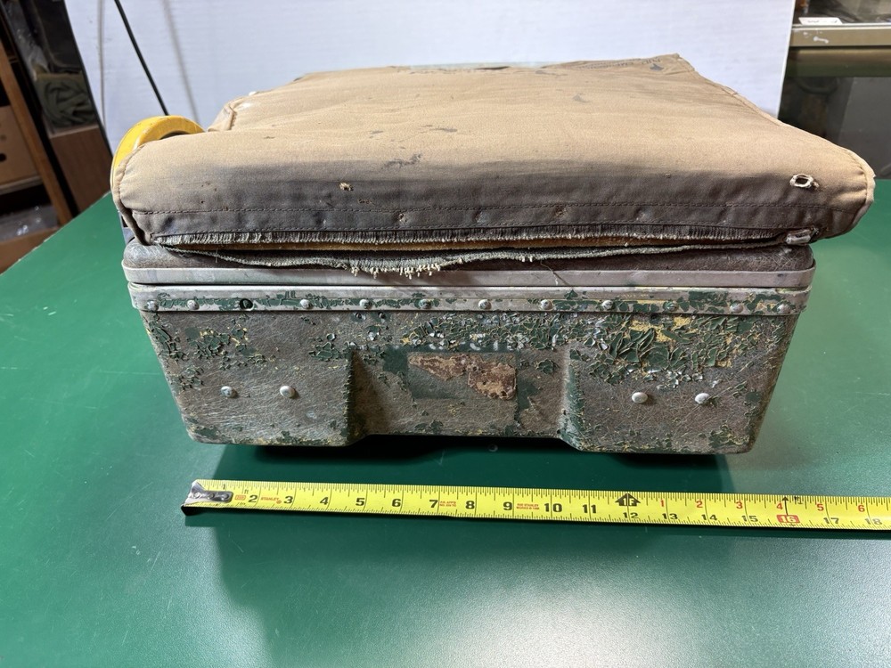 USAF B-52 Ejection Seat Survival Kit Container CNU-111 flaky paint