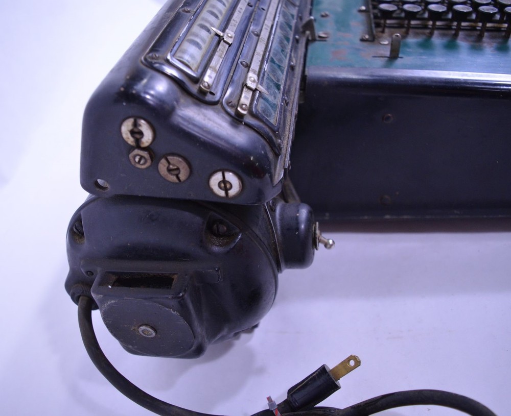 Antique Monroe Manual Step Drum High-Speed Calculating Machine