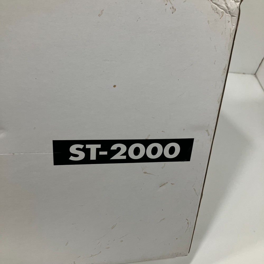Free To Air Satellite Receiver ST-2000 DVB Set Top Box – Untested – Powers On