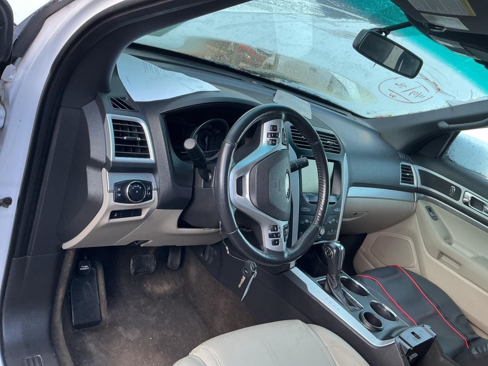 EXPLORER 2014 Glove Box 4922231