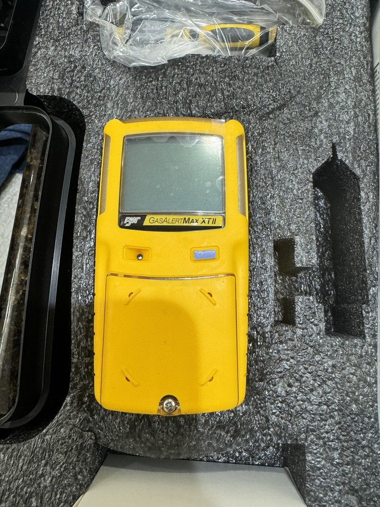 BW TECHNOLOGIES GAS ALERT MAX XT II GAS DETECTORS