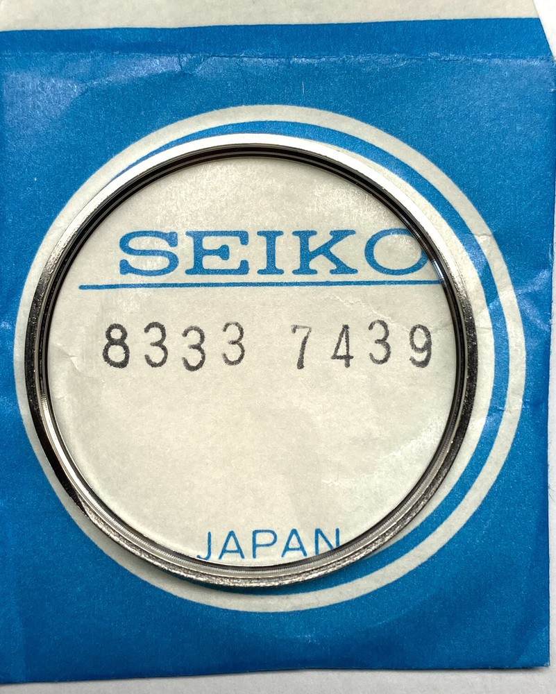 Original NOS Seiko Bezel 8333 7439