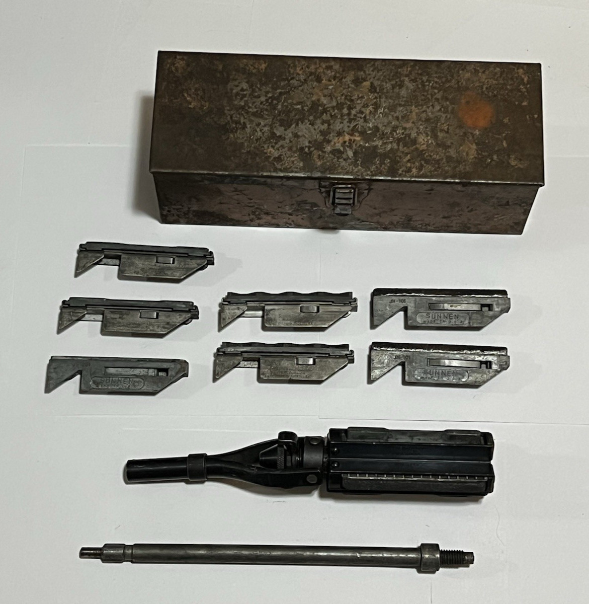 Sunnen J-9420 Junior Cylinder Bore Hone Set in Box w Stones 2-1/8" - 2-7/8"  USA