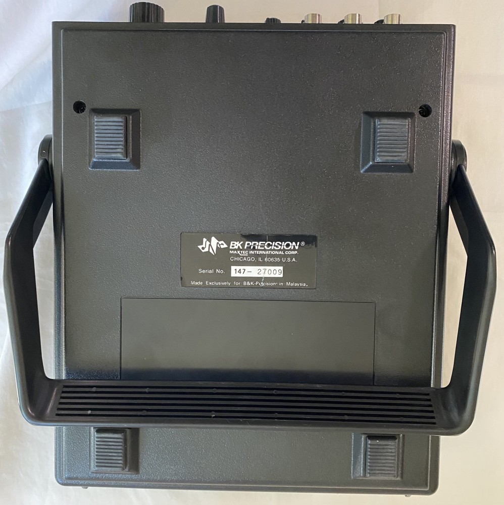 BK Precision 3011B 2MHz Function Generator with power cord