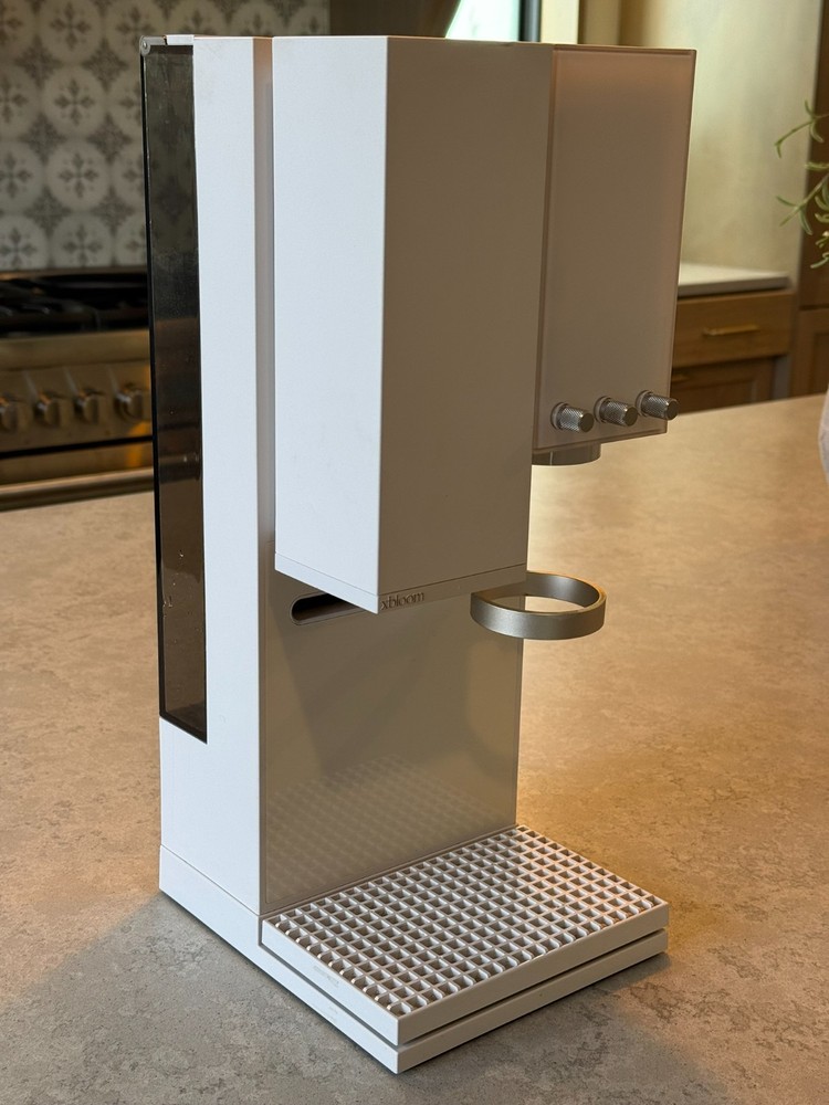 xBloom Studio Coffee Maker Moonlight White - Great Condition, Full Kit, 110V