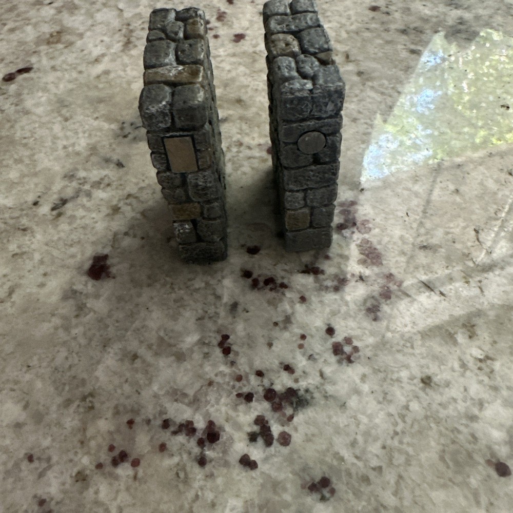 2= 3/4 Dwarven Forge solid insert wall magnetic. Very versatile building piece.
