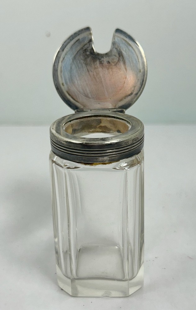 Walker & Hall Silver Plated Condiment Castor Set A1 Quality