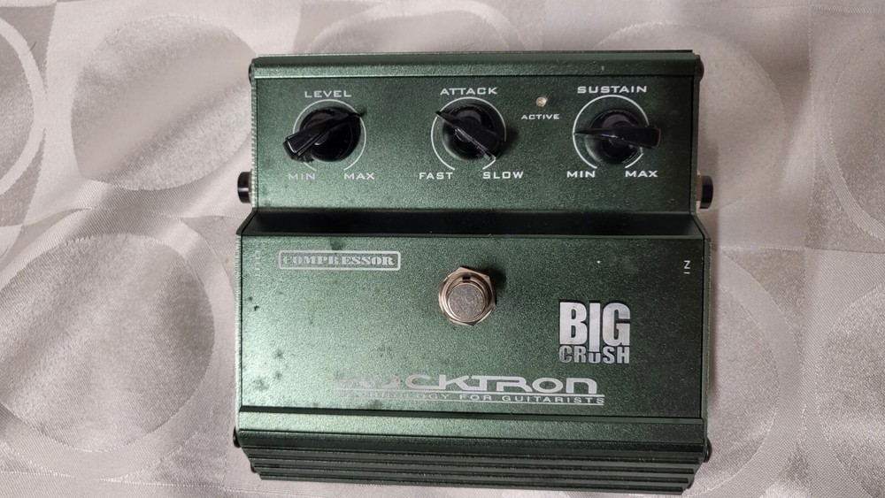 Rocktron Big Crush Compressor Sustainer Compression Guitar Effect Pedal