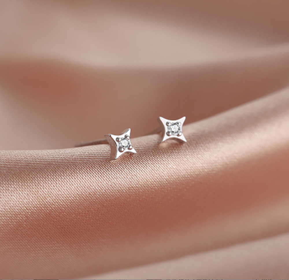 Tiny Star Ray Silver Cubic Zirconia Stud Earrings