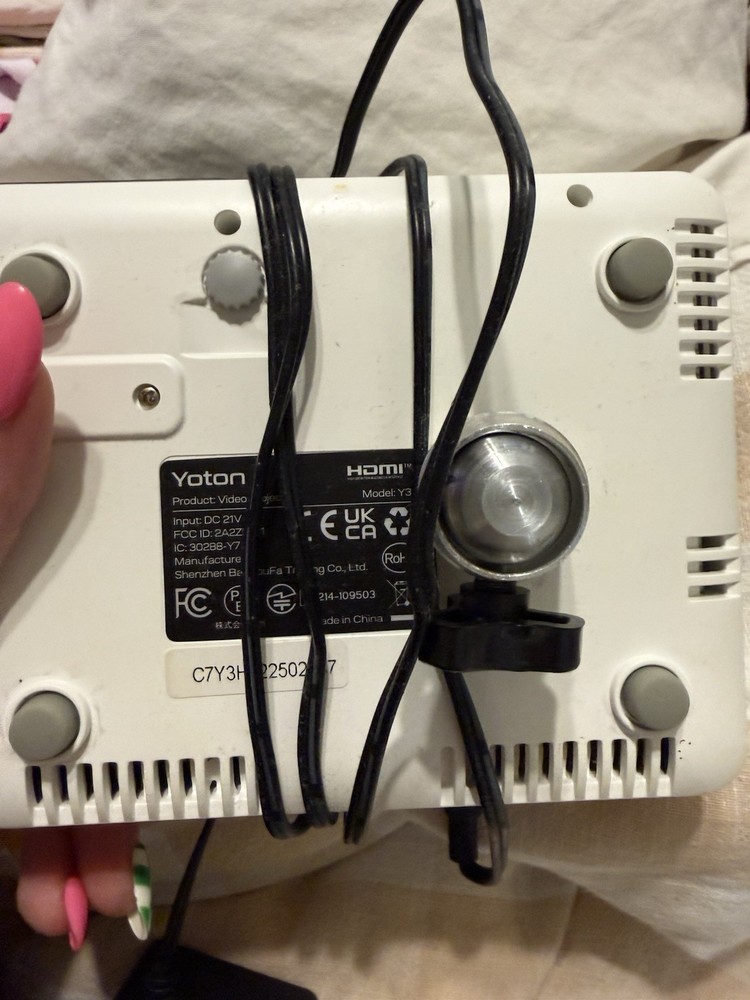 Mini Projector w/ ceiling mount