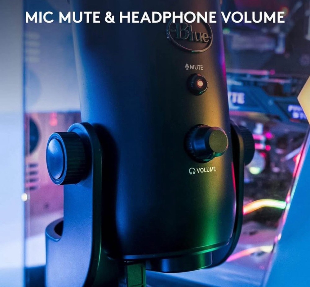 Logitech Creators Blue Yeti USB Microphone for Gaming Streaming Studio Quality