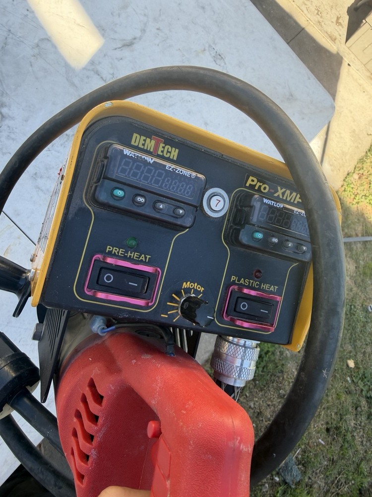 Dem Tech Pro-XMP extrusion Welder