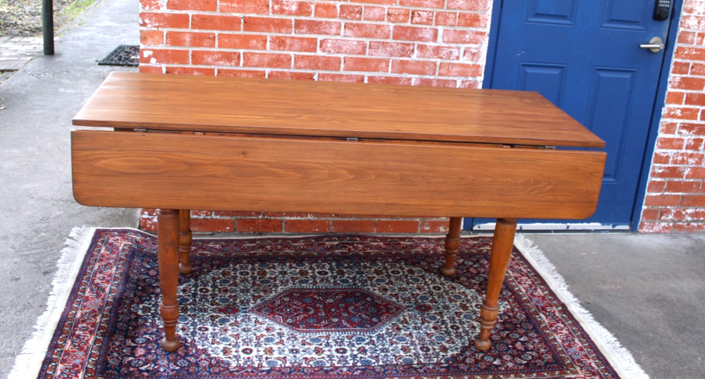 English Antique Pine Drop Leaf Table / Kitchen Table /Dining Table