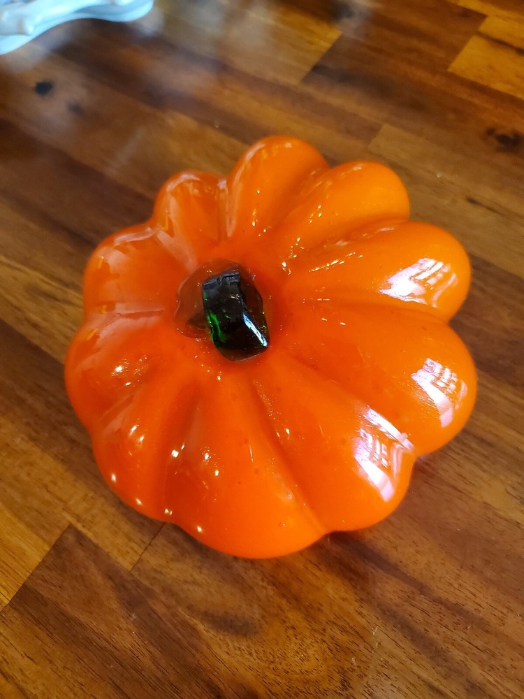 Glass Orange Pumpkin 3'' width hand blown