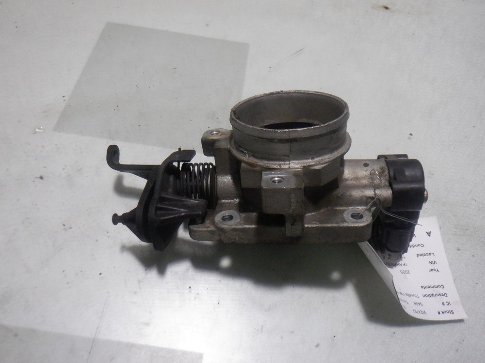 05 FORD TAURUS Throttle Body