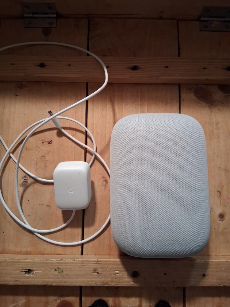 Google Nest Audio GXCA6 Chalk Multi Language Mini Bluetooth Speaker Works