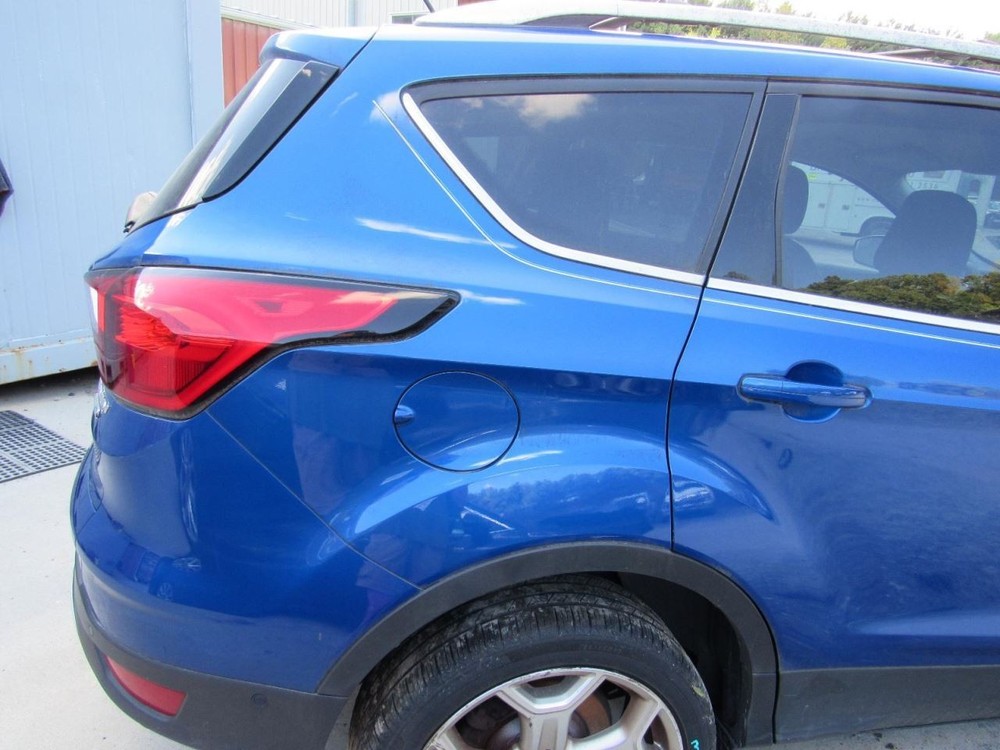 ESCAPE 2019 Glove Box 1075425