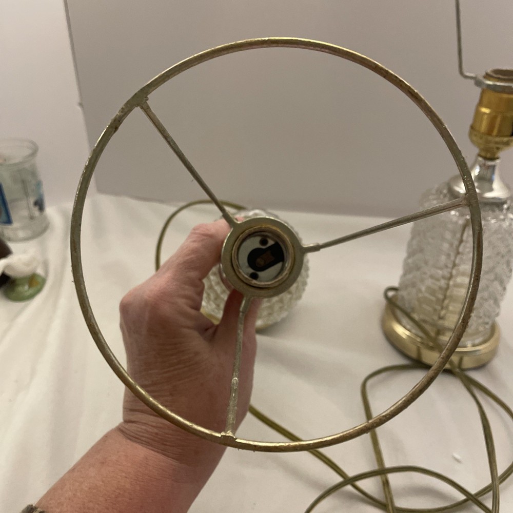 TABLE LAMPS Clear Crystal +Brass Quantity 2. Both work.