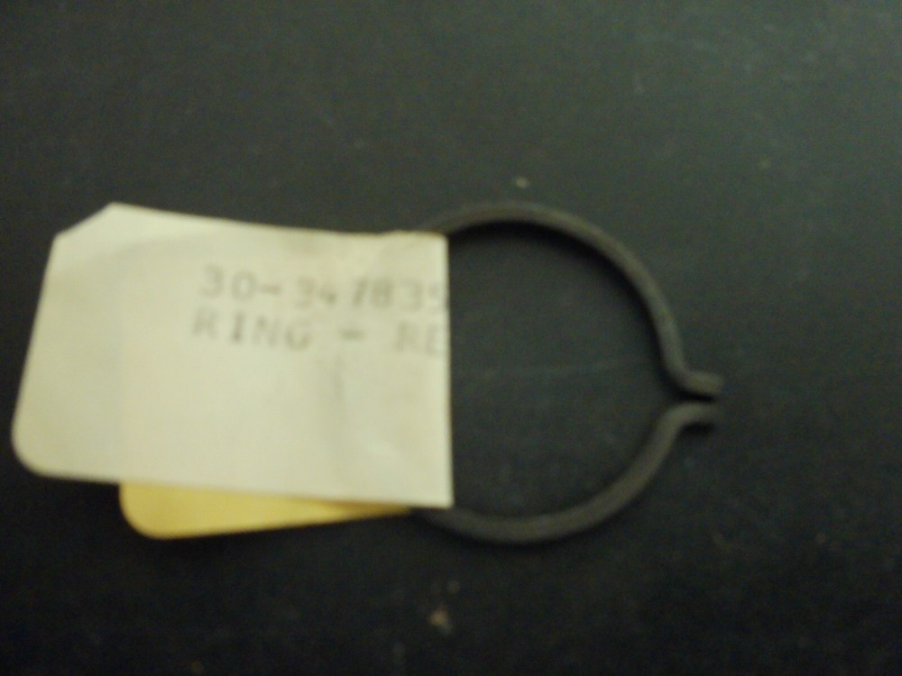 AGCO- RETAINING RING - 30-3478351 BX7ARL