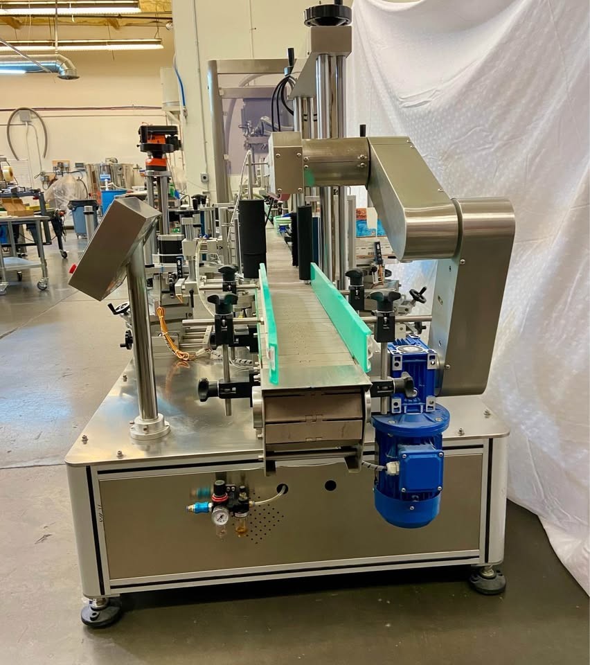 2 sided automatic labeler