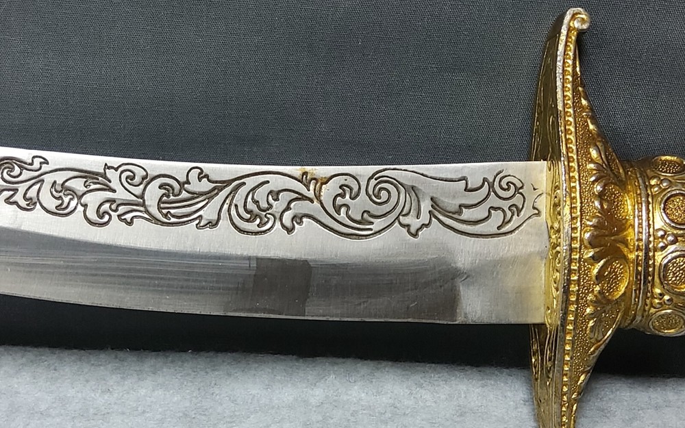 Chinese Ceremonial Dagger W/ Sheath