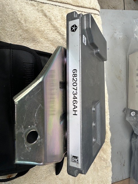 Genuine Mopar Amplifier 68207346AH